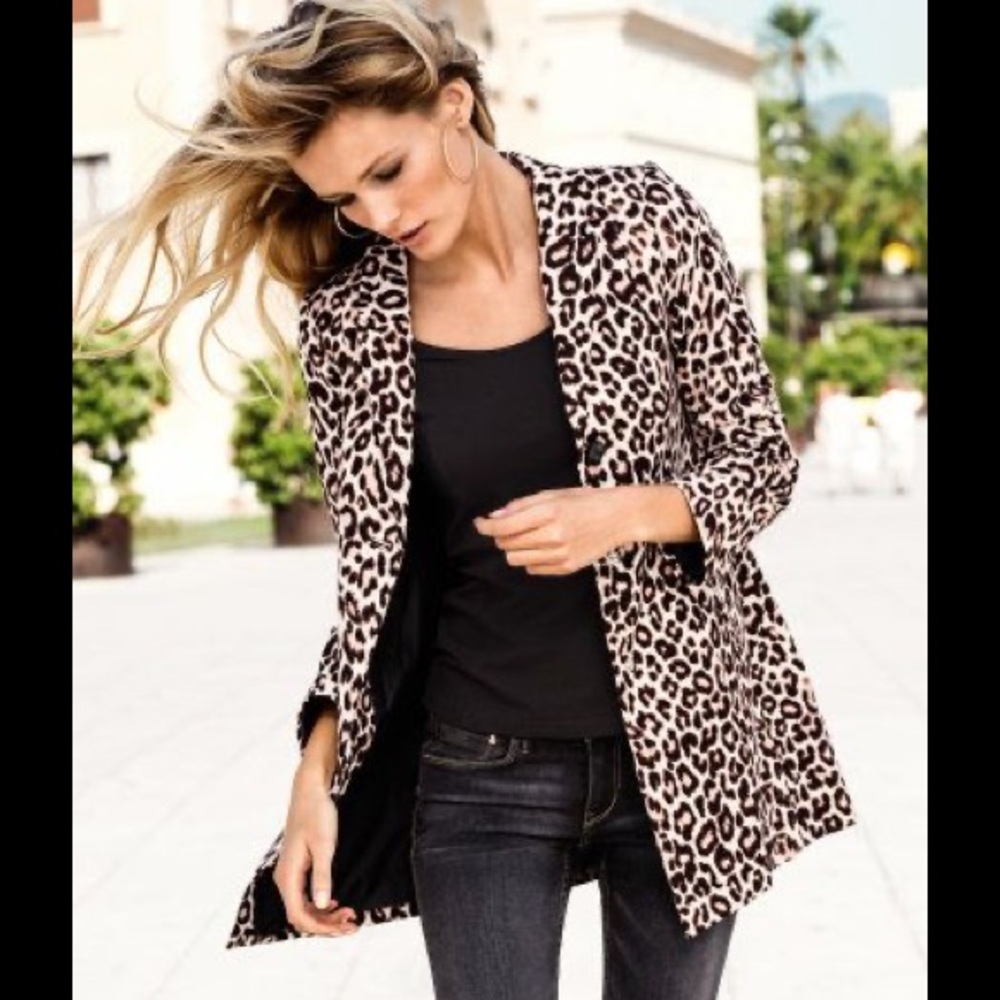 ANIMAL PRINT Coat